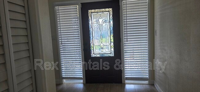 Building Photo - 4095 14th St NE