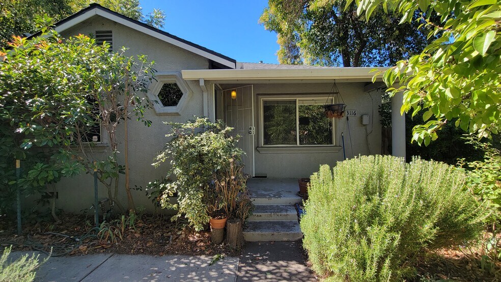 Building Photo - 3116 San Carlos Way