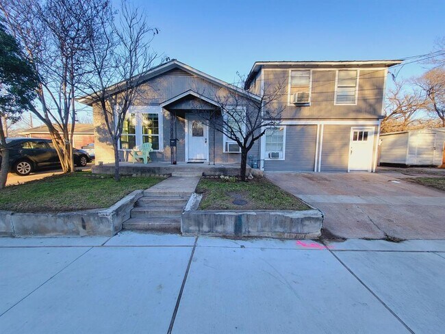Building Photo - 6404 Ponca St