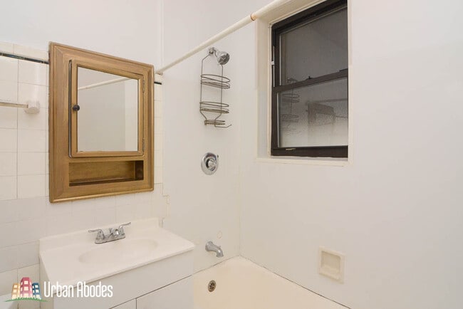 Building Photo - 343 Park Ave