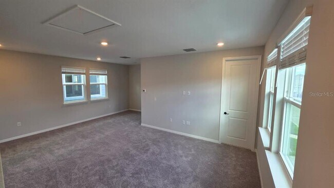 Building Photo - 14768 Field Daisy Dr