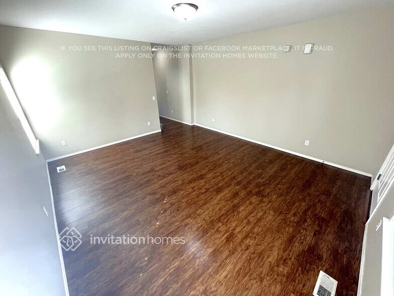 Building Photo - 2321 171st St E