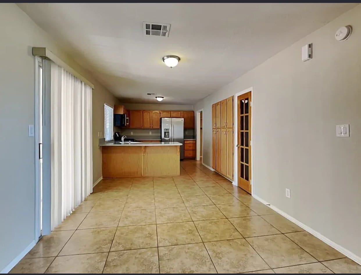 Building Photo - 5709 Heatherwood St
