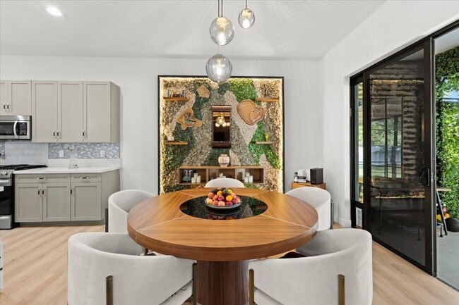 Building Photo - 4931 Whispering Way