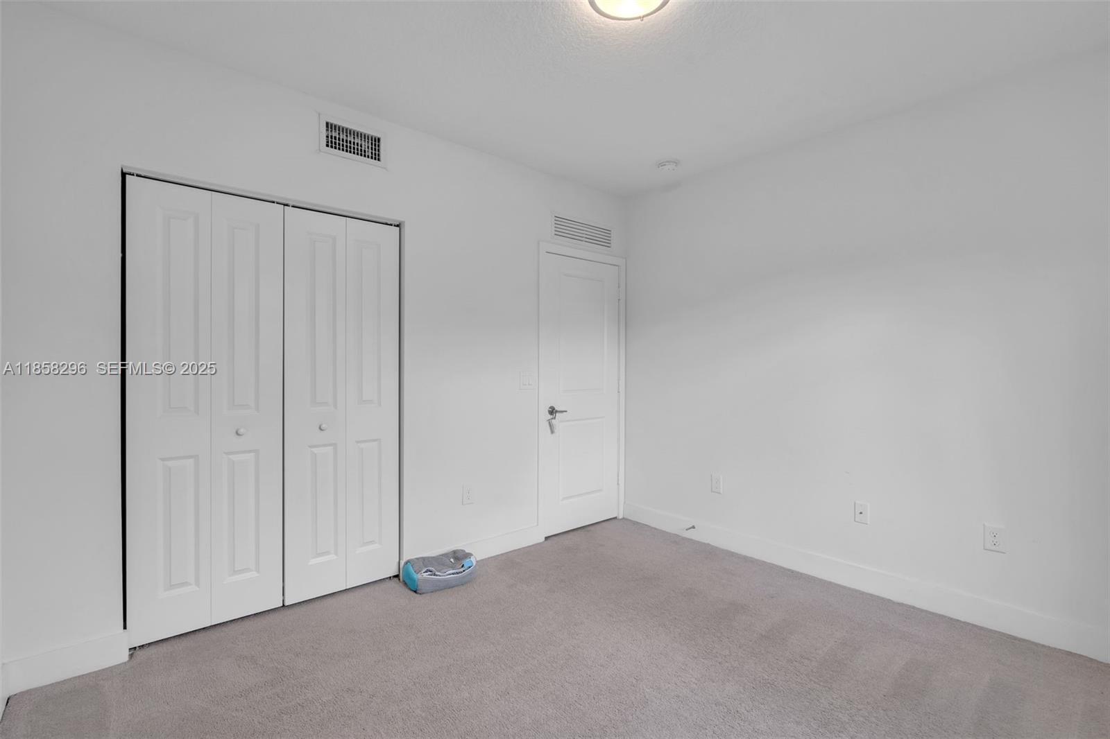 Building Photo - 4450 NW 83rd Pky