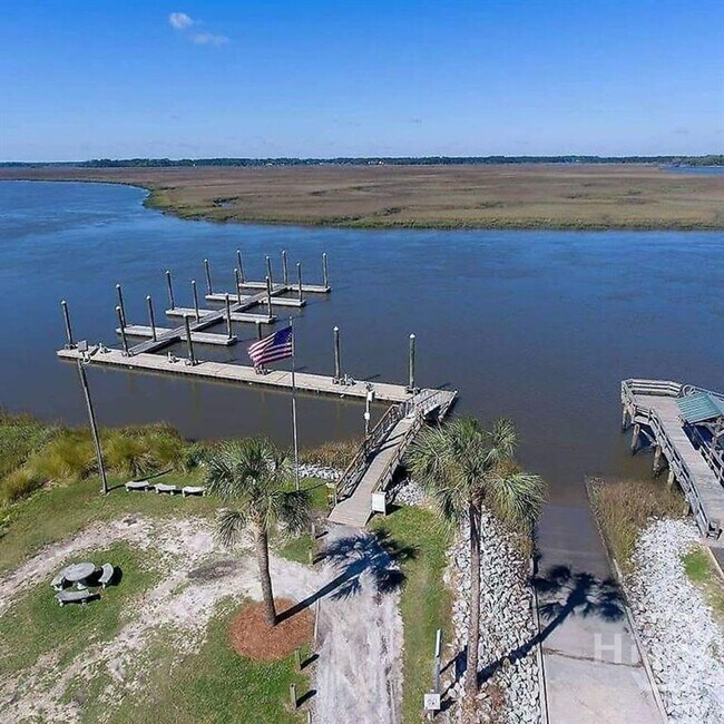 Building Photo - Available Soon!