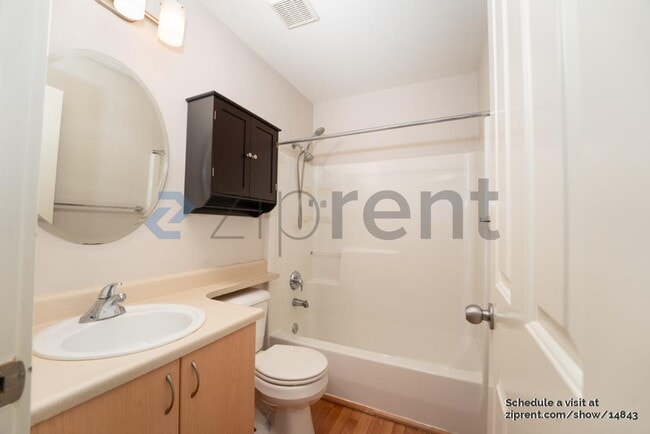 Building Photo - 18211 NE 95th Way