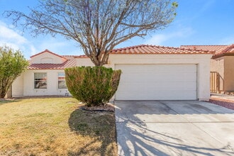 Building Photo - 607 Park Landing Ct