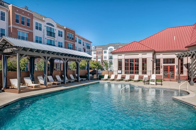 Building Photo - 302 Constitution Ave