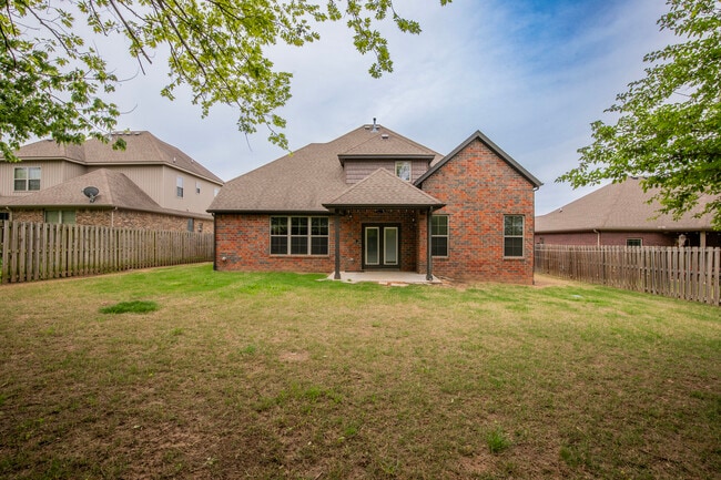 Building Photo - 3601 SW Willowbrook Rd