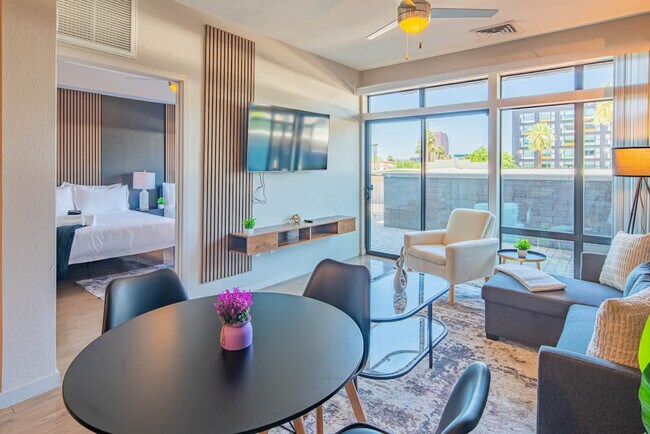 Building Photo - 1016 N 3rd St