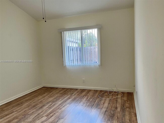 Building Photo - 7321 Tam Oshanter Blvd