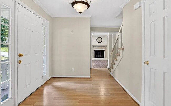 Building Photo - Spacious 4 bedroom 2.5 bathroom home in popular Woodridge NW Greensboro!