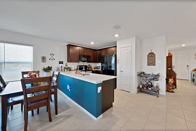 Building Photo - 5906 Wedgemere Dr