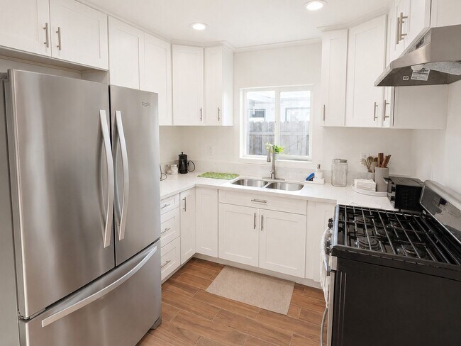 Building Photo - NEW UNIT! Be the First to Live in This Brand-New Fully Furnished ADU