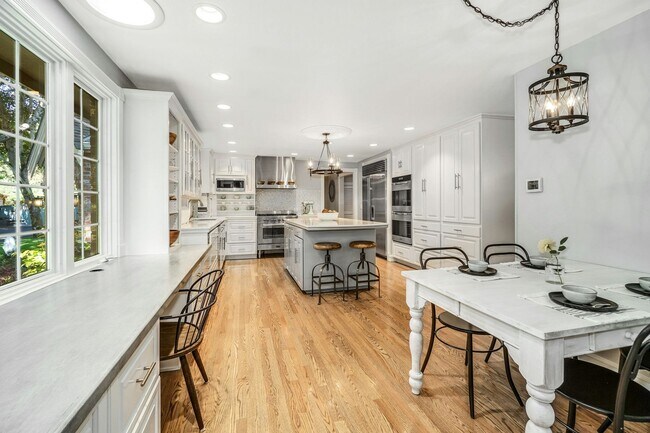 Building Photo - Luxury Estate Compound in Woodinville