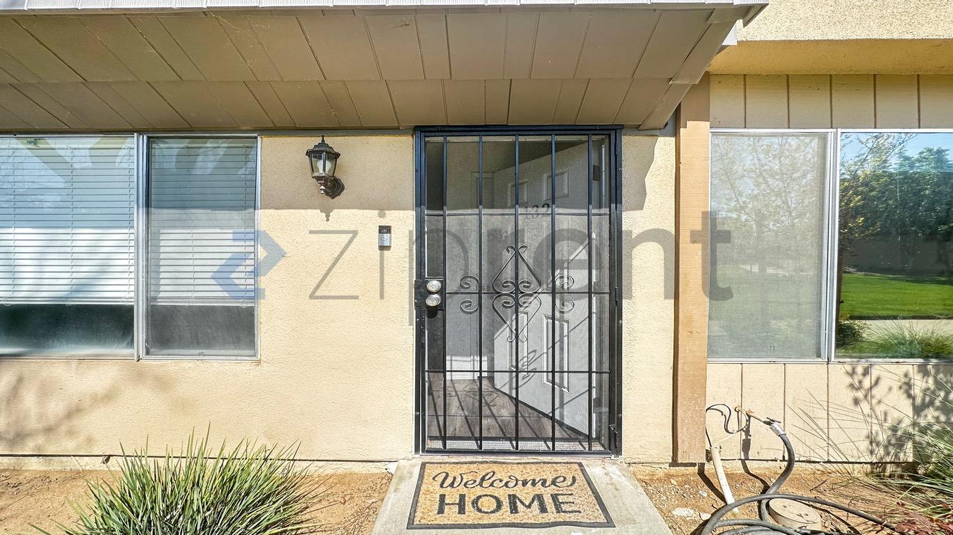 Building Photo - 5188 E Ashlan Ave