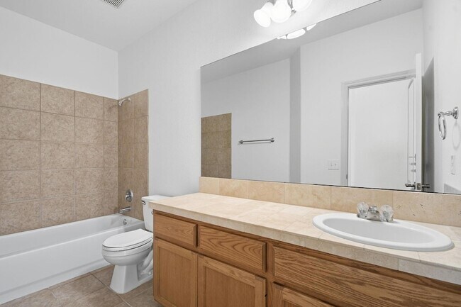 Building Photo - 117 Hornsby Trail