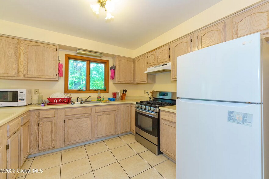 Building Photo - 2152 12th St