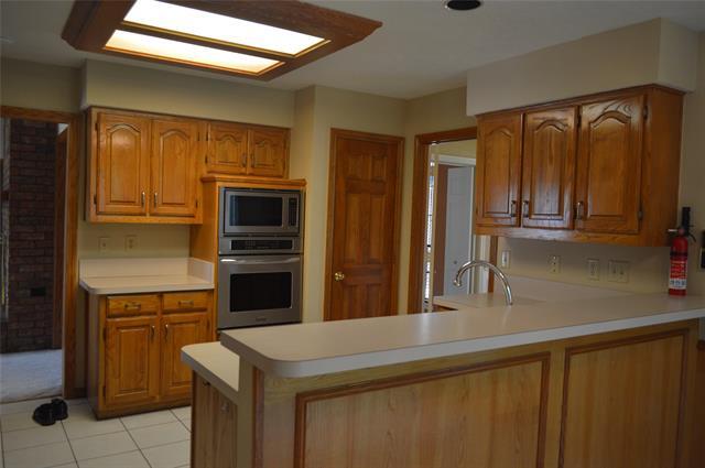 Building Photo - 2522 Belmeade Dr