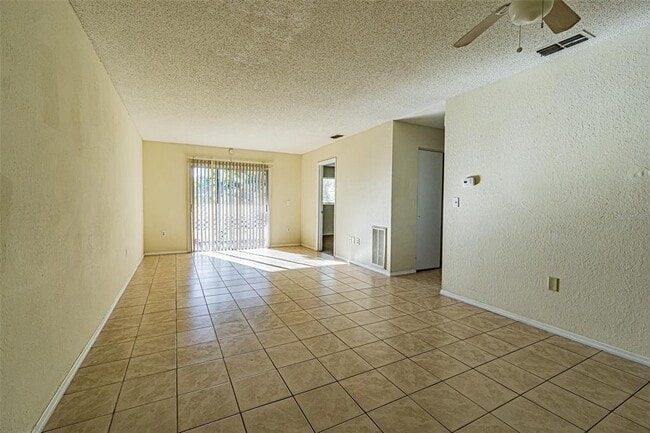Building Photo - 12807 Kellywood Cir