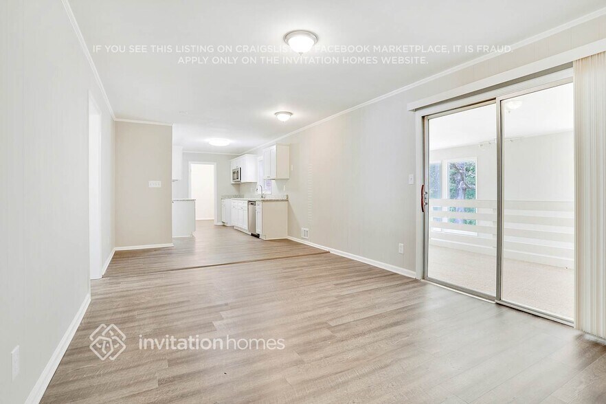 Building Photo - 2074 Troutdale Dr