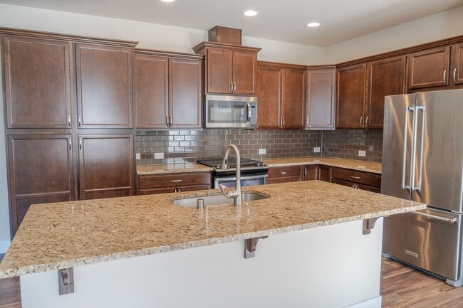 Building Photo - UPDATED PRICE-3 Bedroom Home in Millcreek