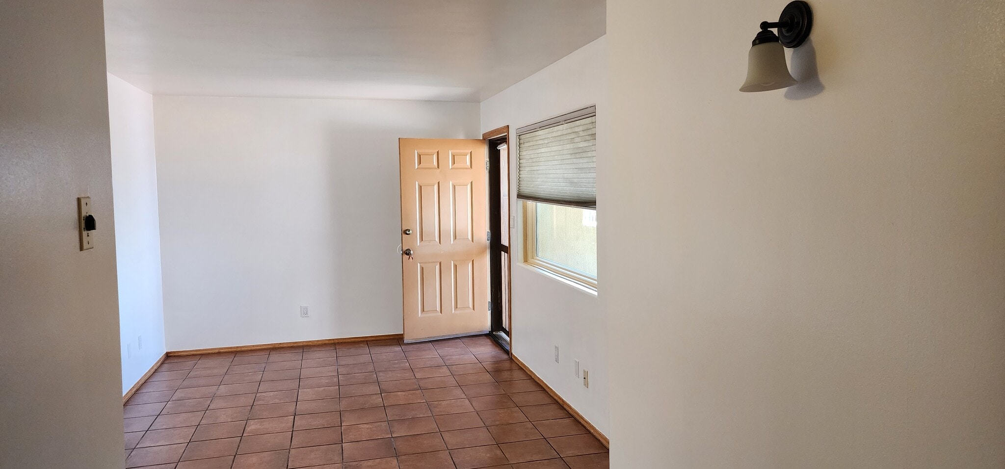 Building Photo - 507 Silva St