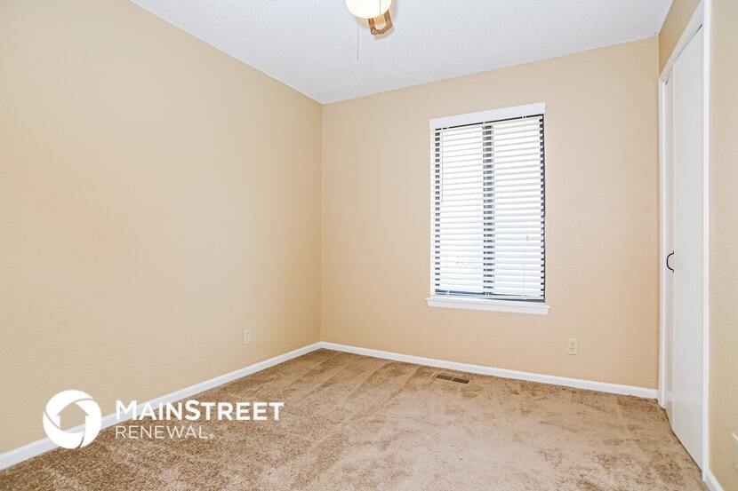 Building Photo - 611 W Sunrise Dr