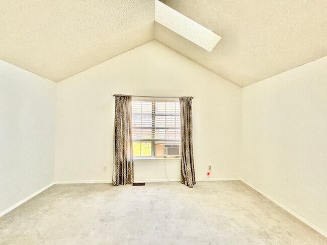 Building Photo - 17315 E Rice Cir