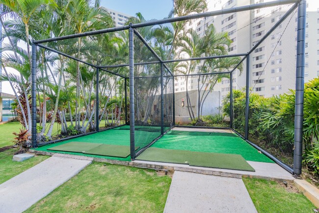 Building Photo - Furnished 1 Bed 1 Bath 1 Parking at Honolulu Park Place
