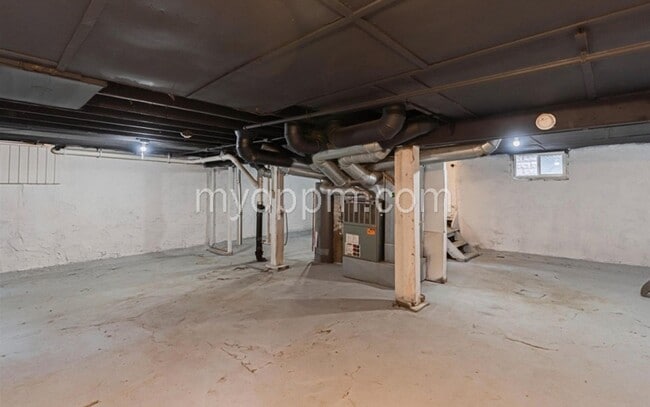 Building Photo - 1512 Binney St