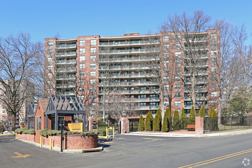 The Stamford, CT Apartment Finder
