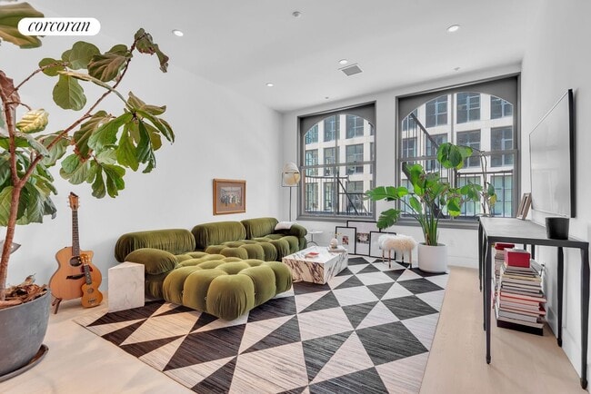 Primary Photo - 228 W Broadway