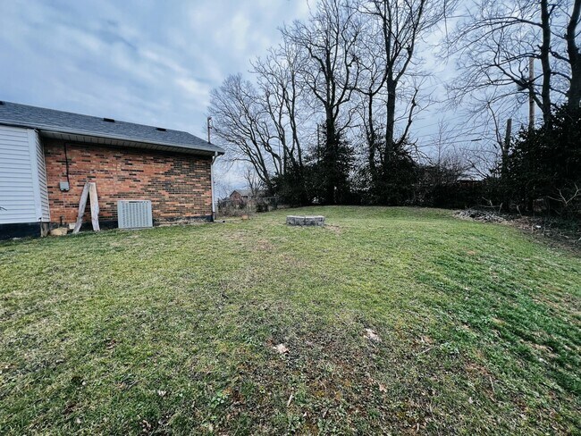 Building Photo - 1230 Trent Blvd