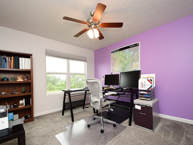 Building Photo - 14902 Mormon St