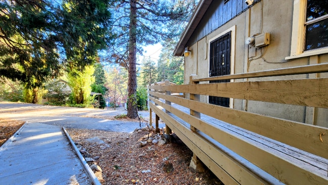 Building Photo - 23094 Cedar Way