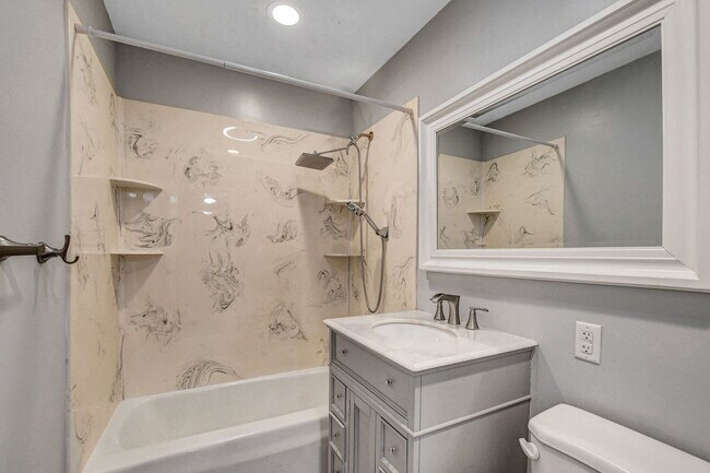 Building Photo - UNIQUE SINGLE FAMILY HOME! - No HOA, Car Lift, RV Parking and Nice Backyard