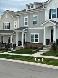 Building Photo - 55 Walnut Springs Dr
