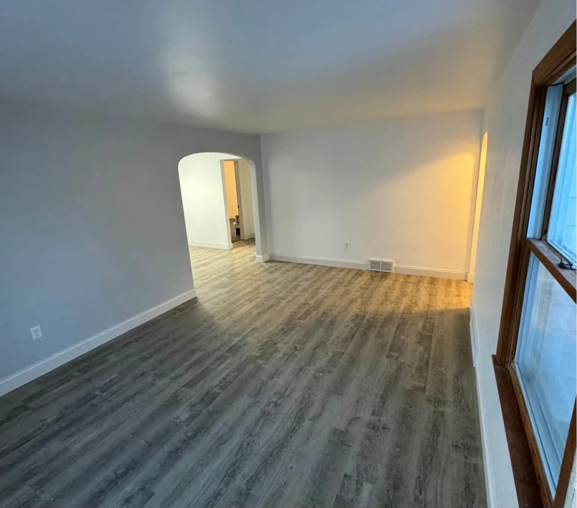 Building Photo - 1006 N 1st Ave