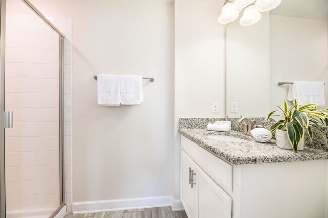 Building Photo - 1571 Moon Valley Dr