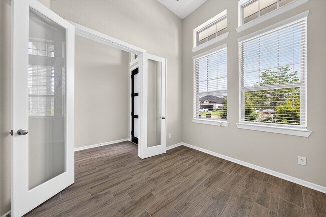 Building Photo - 29627 Mahogany View Ln