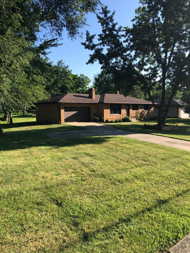 Building Photo - 2800 W Wallings Rd