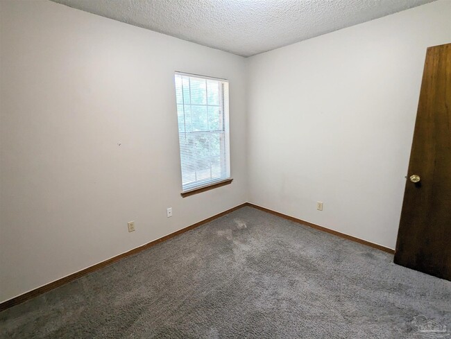 Building Photo - 6556 Bass Ln