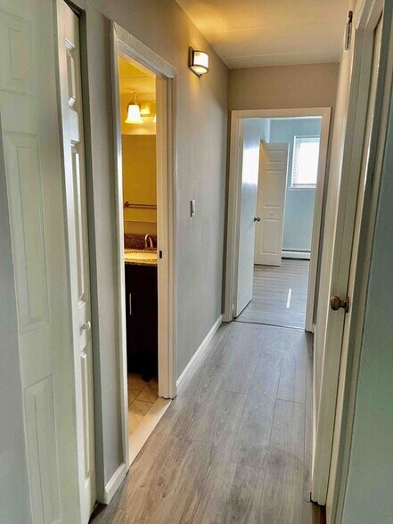 Building Photo - 1575 W Street Rd