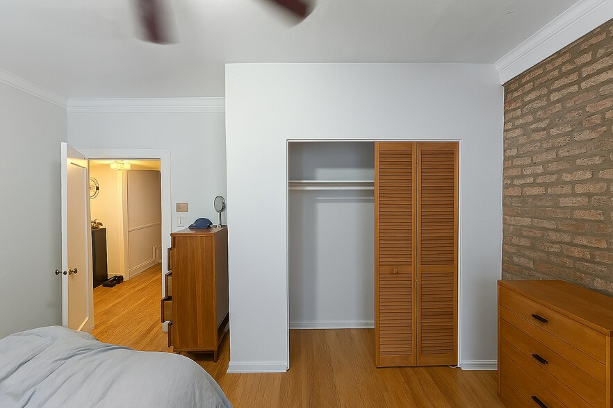 Building Photo - 446 W Arlington Pl