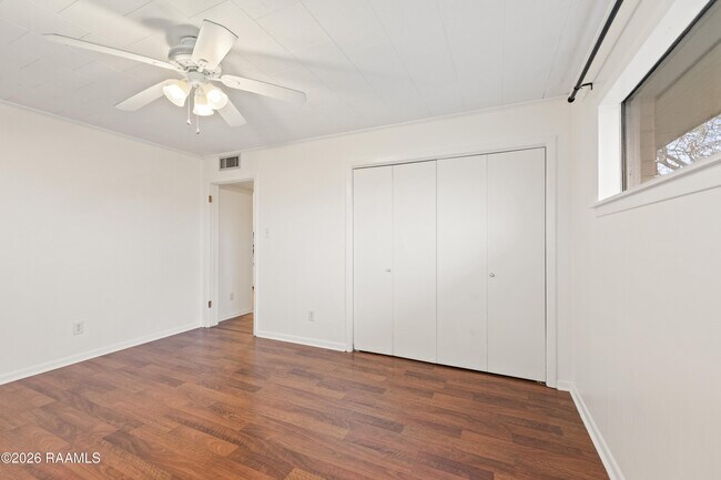 Building Photo - 110 Midtown Aly