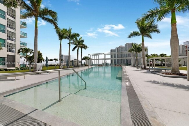 Building Photo - 3301 NE 1st Ave