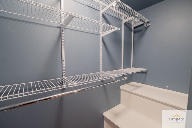 Building Photo - 7411 Kathydale Rd