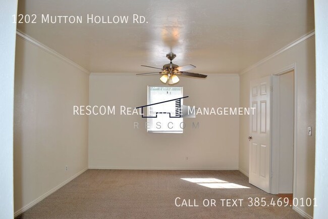 Building Photo - East Kaysville 4 Bedroom House!